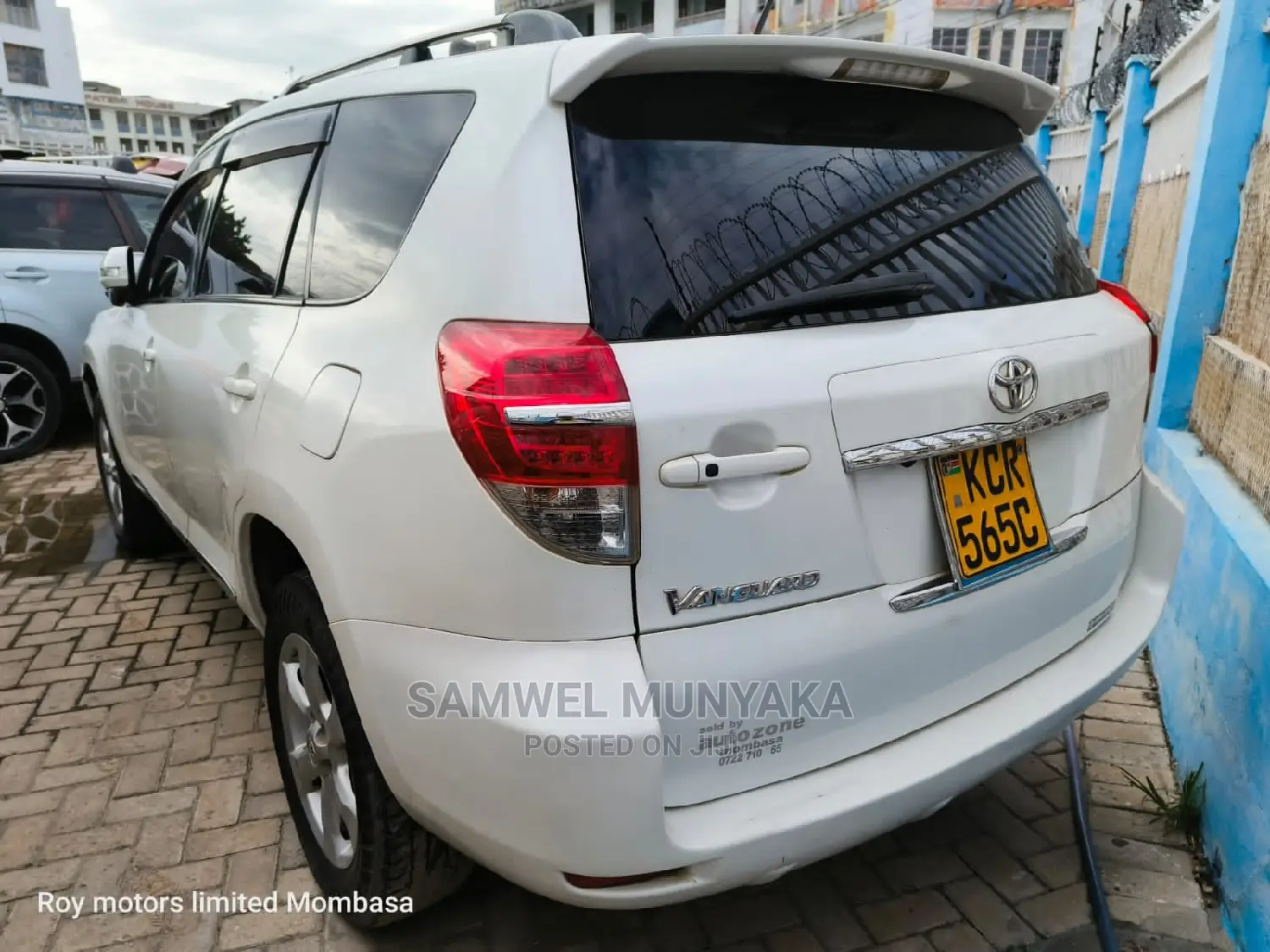 Toyota Vanguard 2012 Pearl