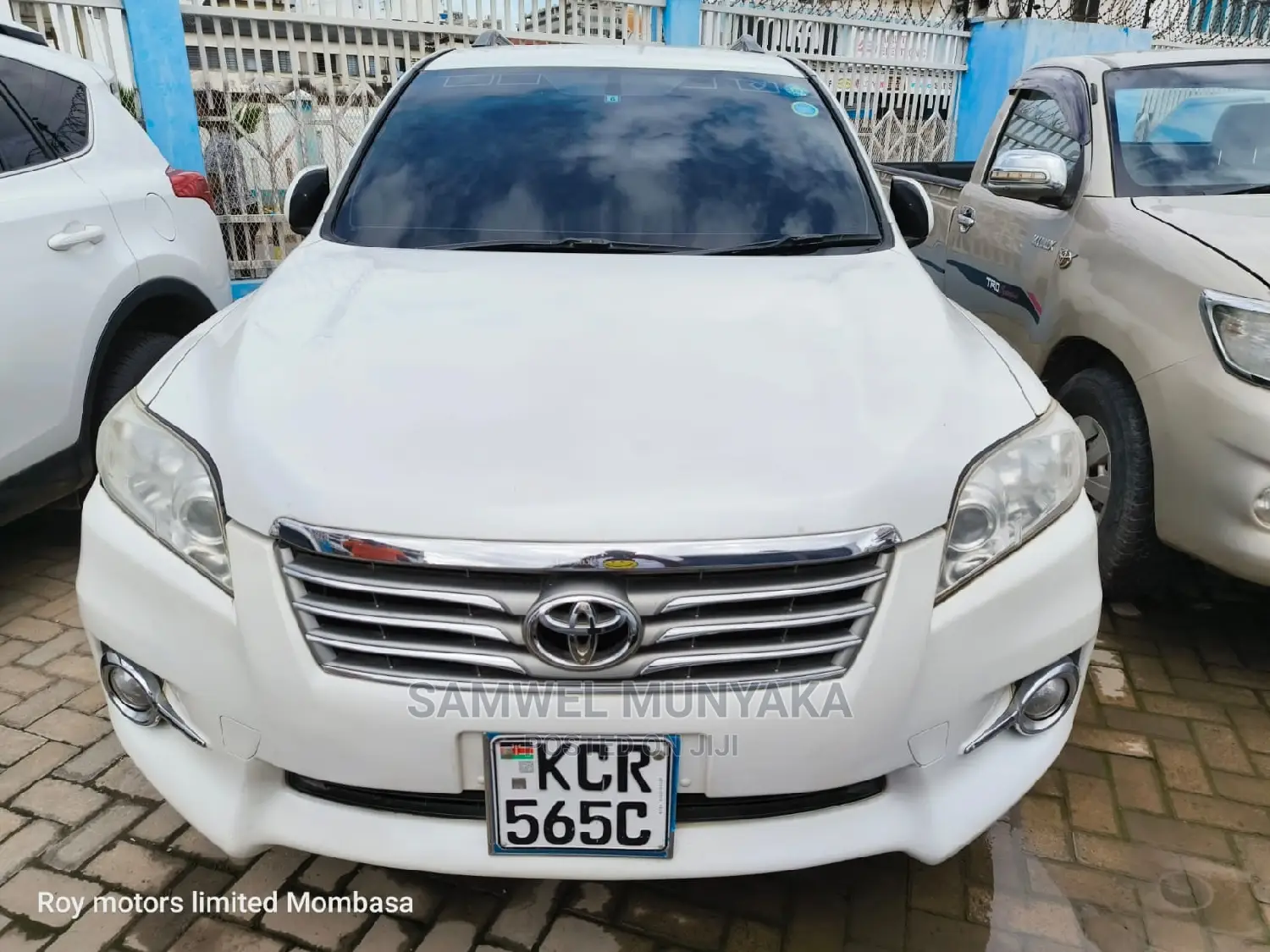 Toyota Vanguard 2012 Pearl