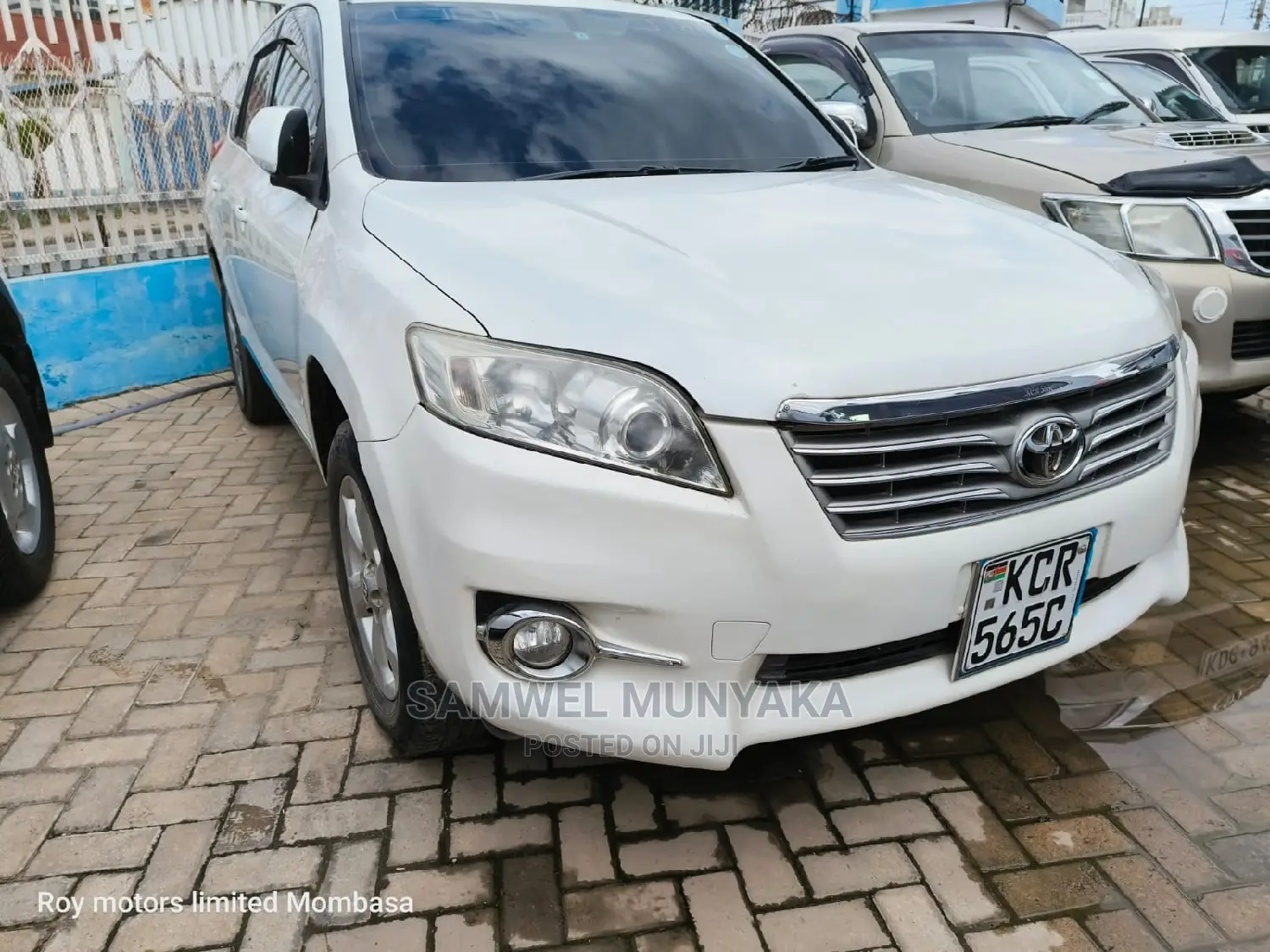 Toyota Vanguard 2012 Pearl