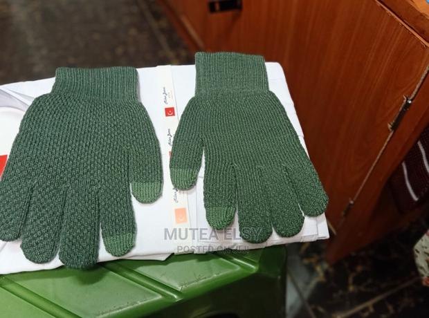 Emalard Green Unisex Official Gloves - main view
