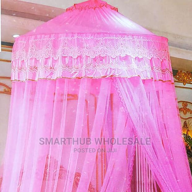 Round Mosquito Net Pink Available - main view