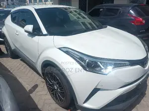 Toyota C-HR 2023 White