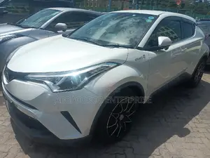 Toyota C-HR 2023 White