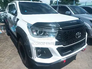 Toyota Hilux 2016 White