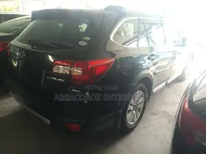Subaru Outback 2016 Black