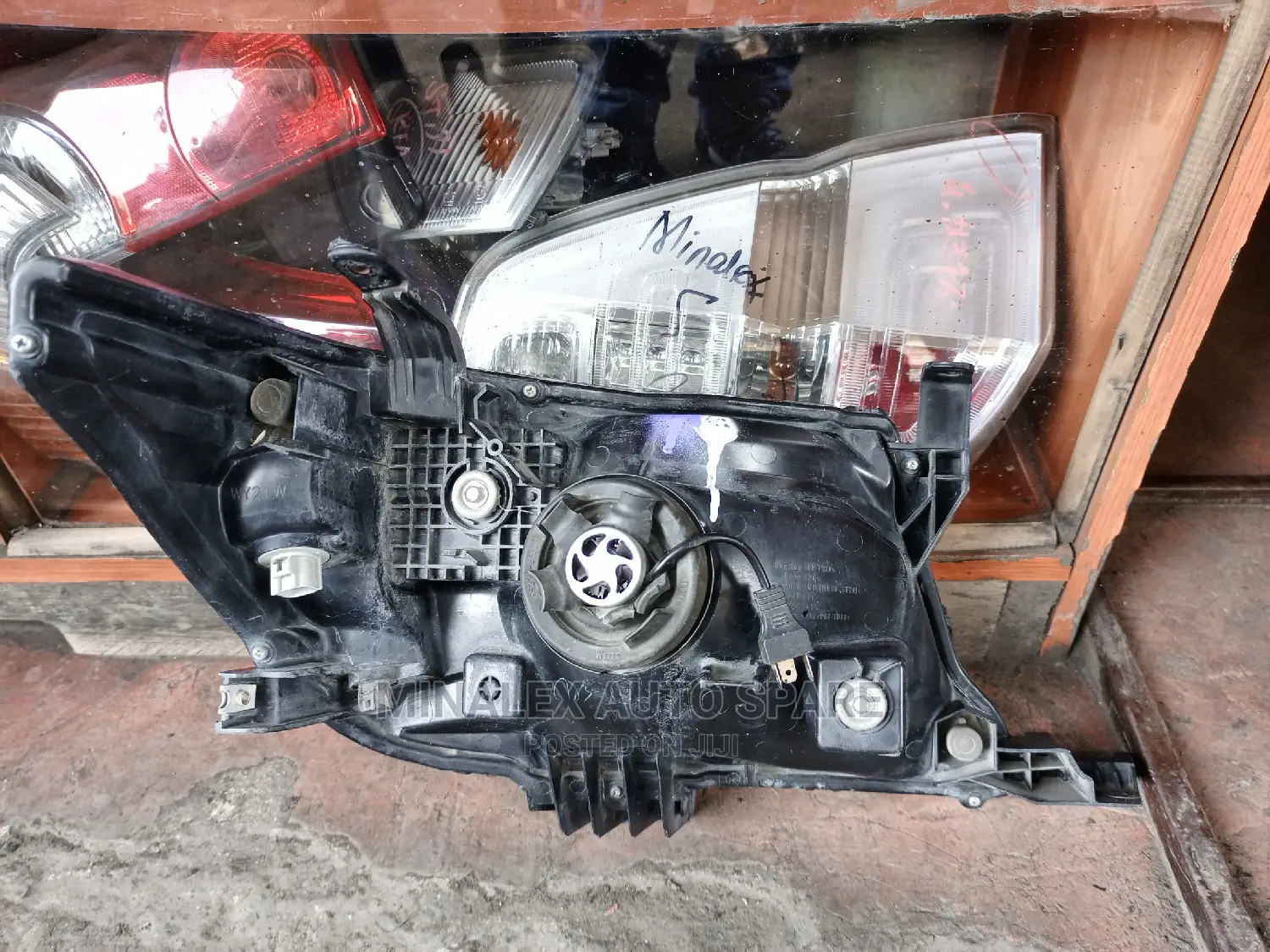 Headlight Toyota Vigo 2012 Model Black Housing