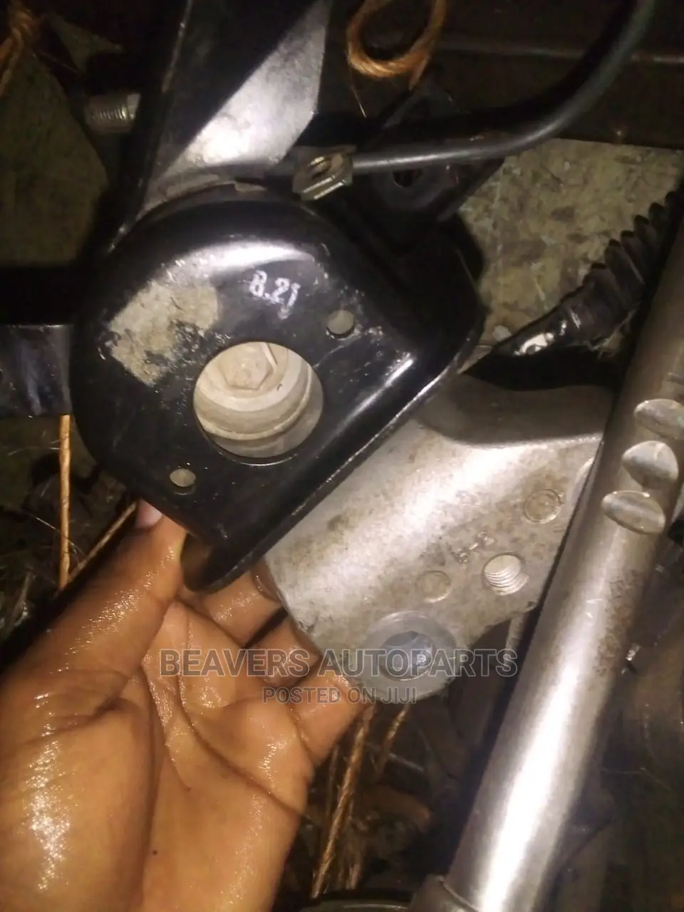 Wish 2002-2005 Gearbox Mount