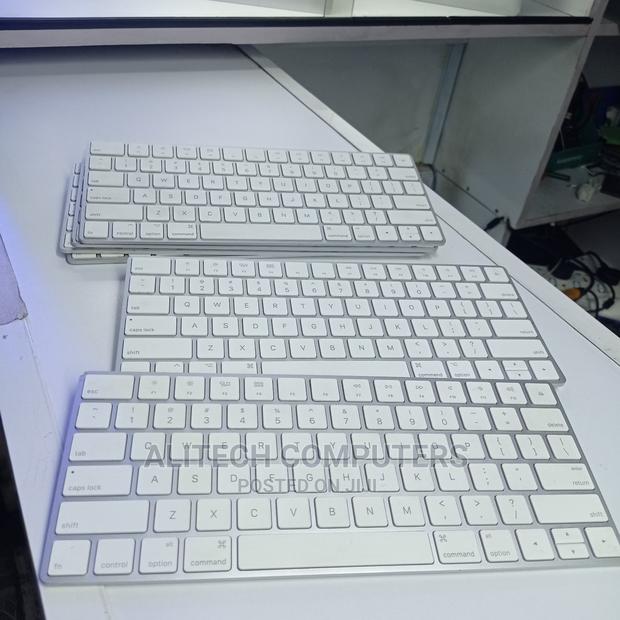 Apple Wireless Keyboard - thumbnail 3