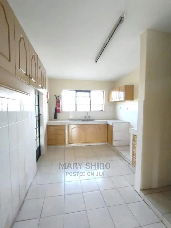 3bdrm Apartment in Madaraka for rent