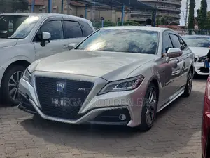 Toyota Crown 2019 Gray