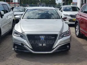 Toyota Crown 2019 Gray