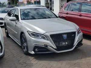 Toyota Crown 2019 Gray