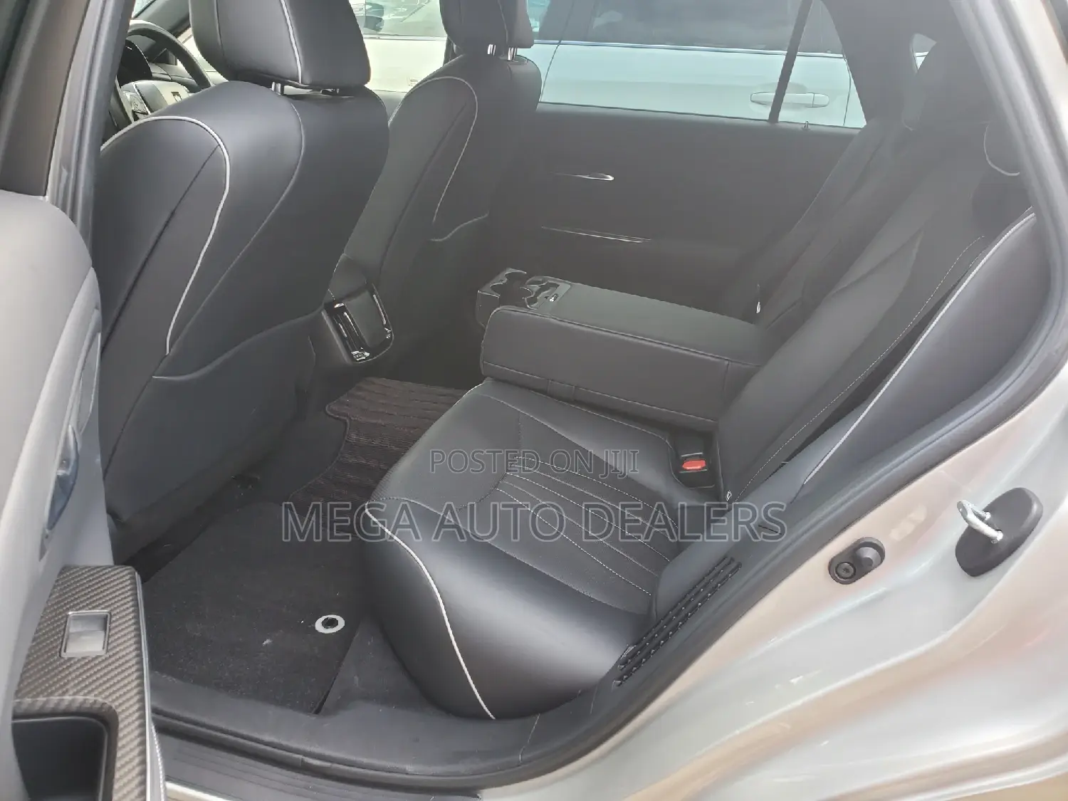 Toyota Crown 2019 Gray