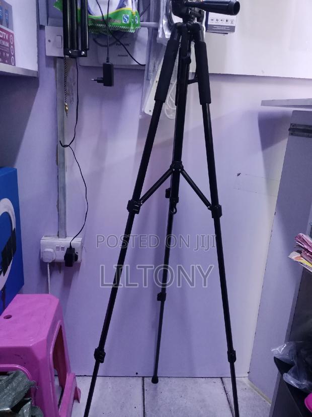 Tripod Stand - thumbnail 2