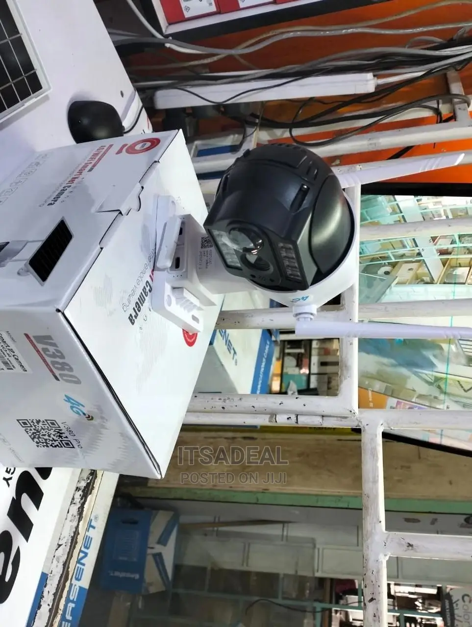 V380 VRT-Vc3-G 4g Solar Powered Wifi Camera