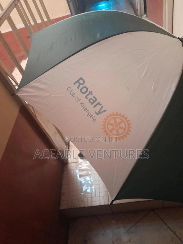 Branded Golf Umbrellas - thumbnail 2