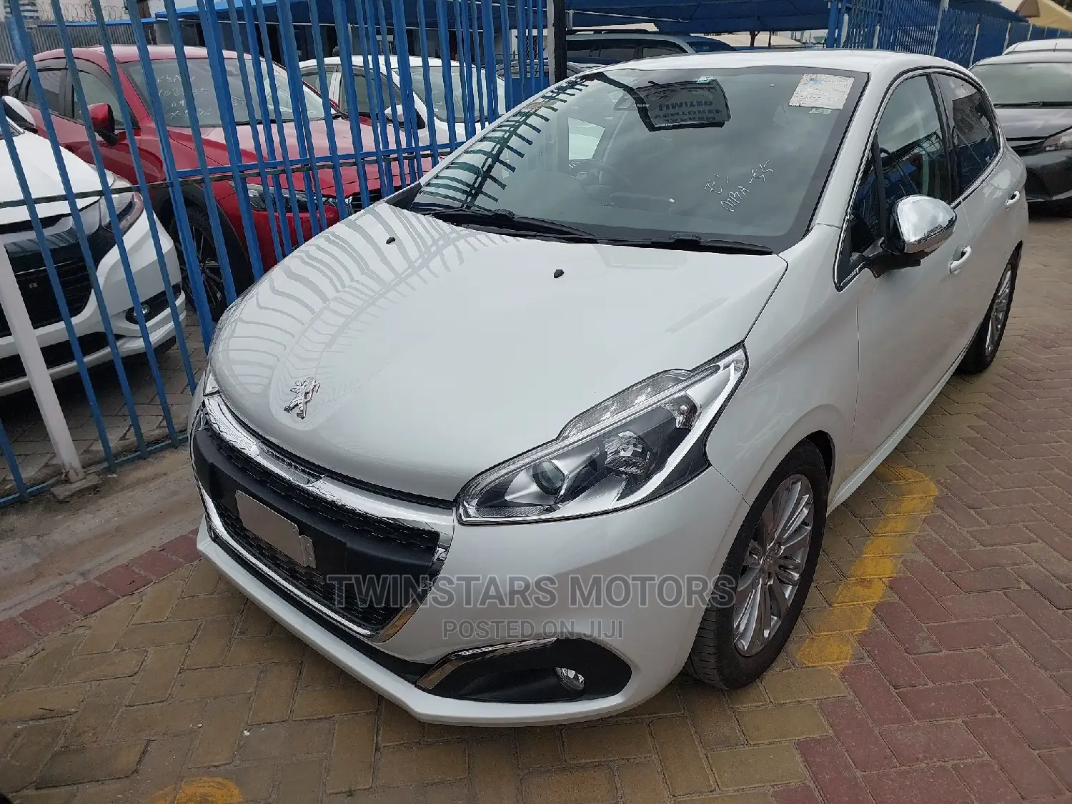 Peugeot 208 2017 White