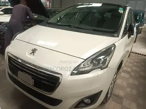 Peugeot 5008 2017 White