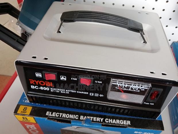 Battery Charger , - thumbnail 3