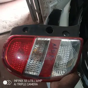 Light Nissan March 2010