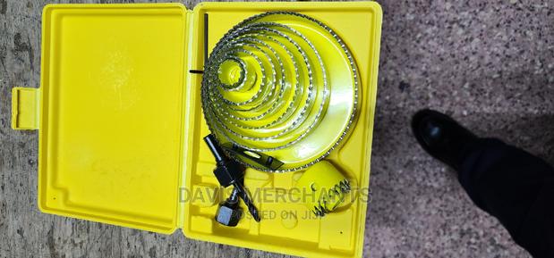 Hole Saw With Different Size Blades - main view