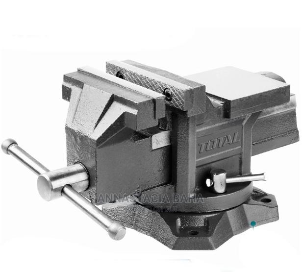 Total THT6166 Bench Vice Swivel Base Size:6 - main view