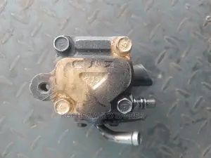 Mitsubishi L200 Power Steering Pump