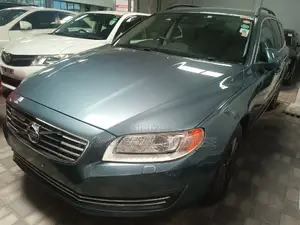 Volvo V70 2016 Gray