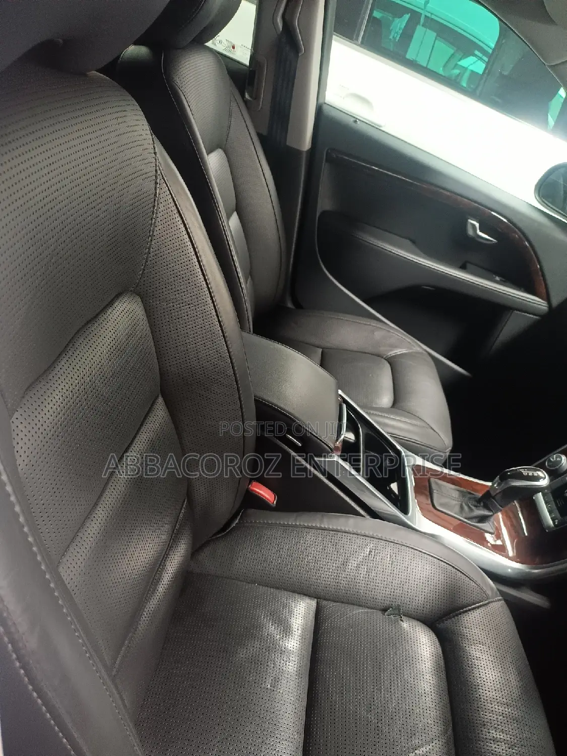 Volvo V70 2016 Gray