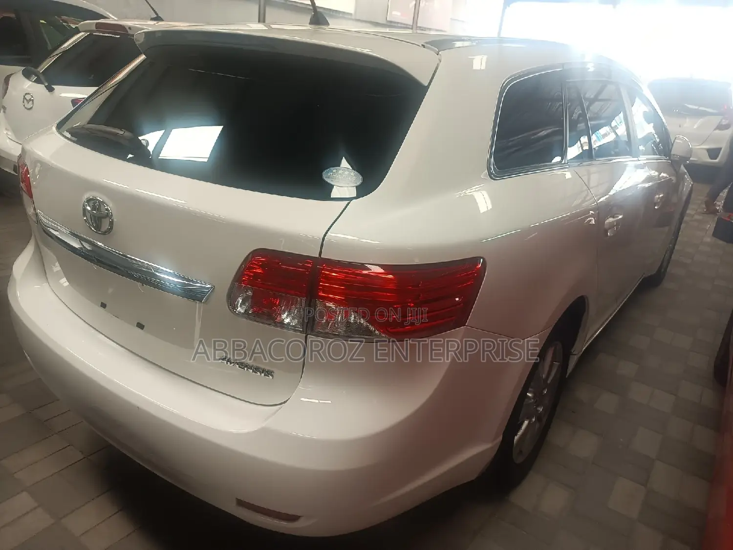 Toyota Avensis 2016 White