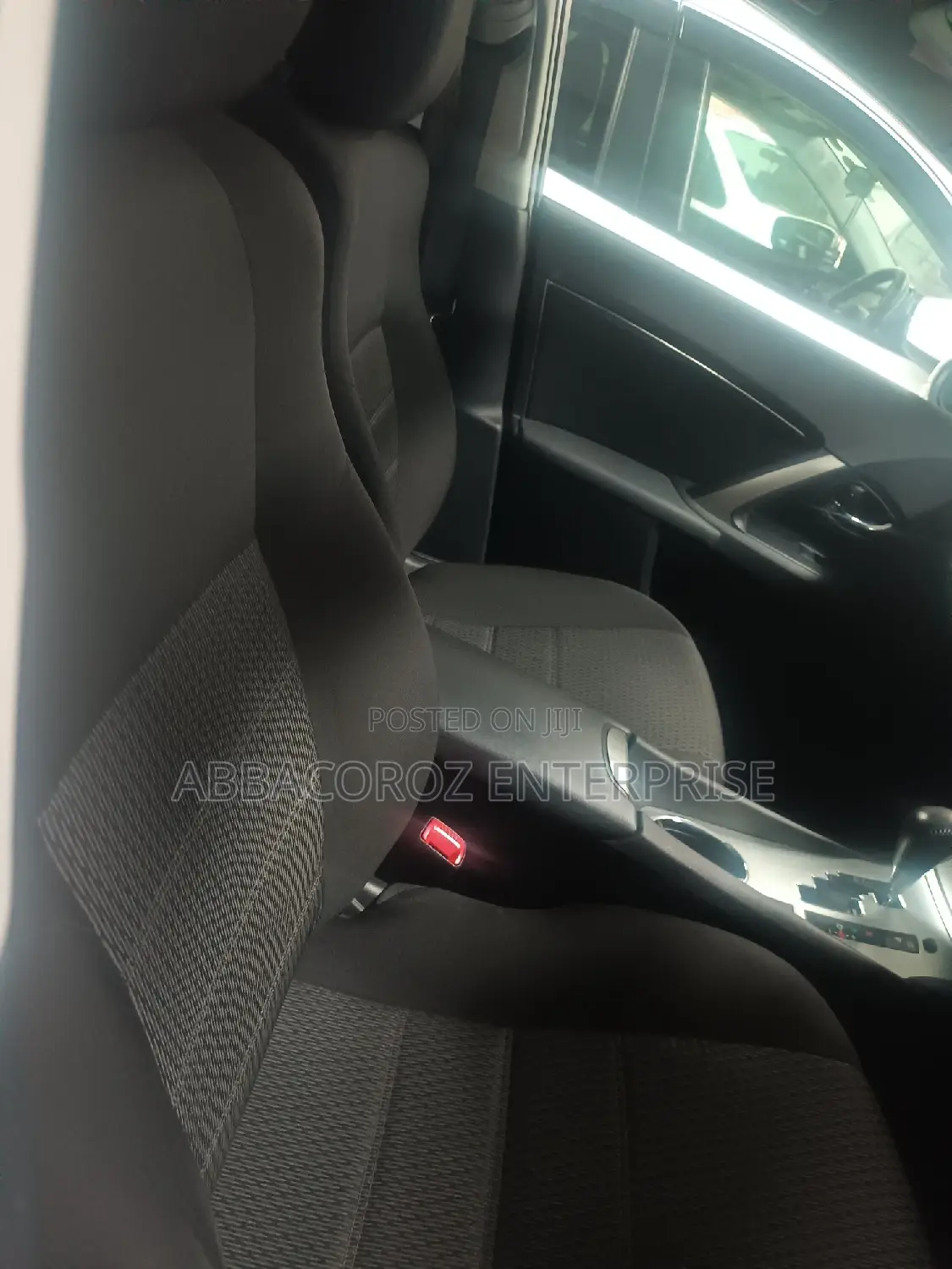 Toyota Avensis 2016 White