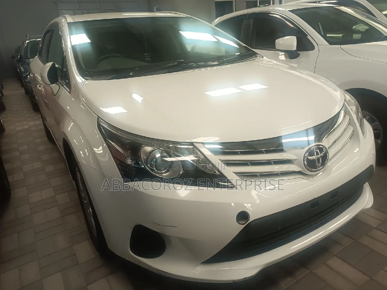 Toyota Avensis 2016 White
