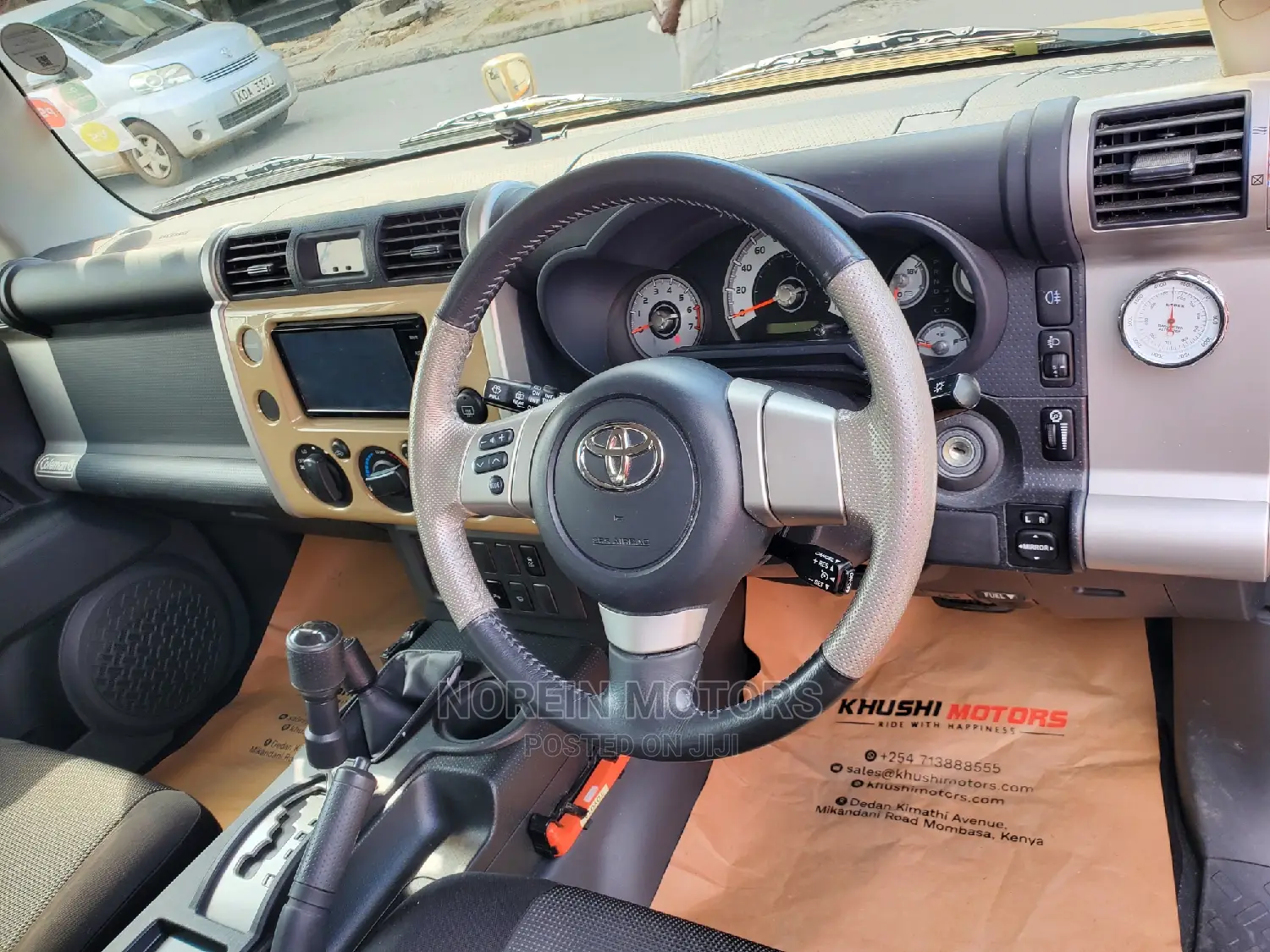Toyota FJ Cruiser 2016 Beige
