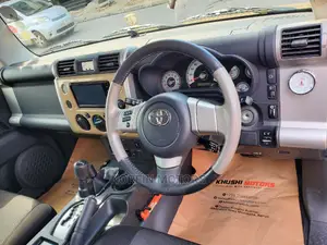 Toyota FJ Cruiser 2016 Beige