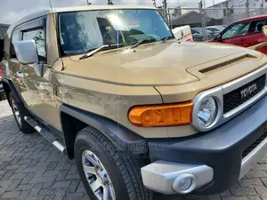 Toyota FJ Cruiser 2016 Beige