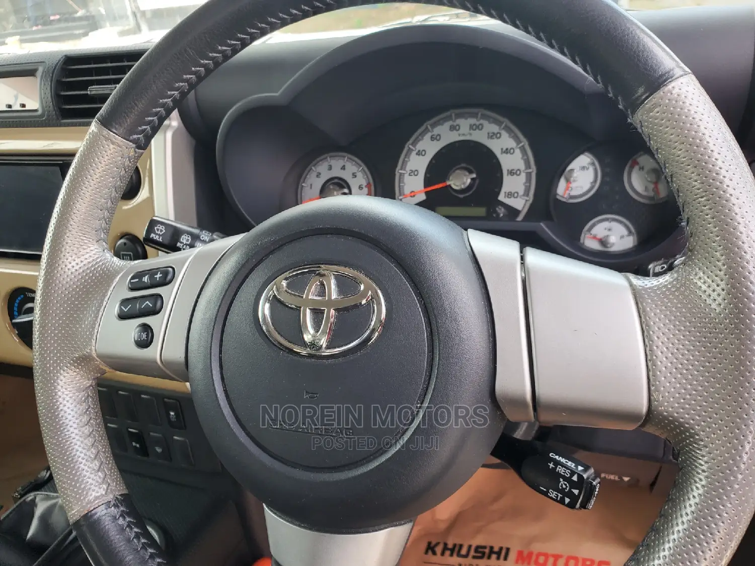 Toyota FJ Cruiser 2016 Beige