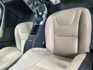 Volvo XC60 2016 Brown