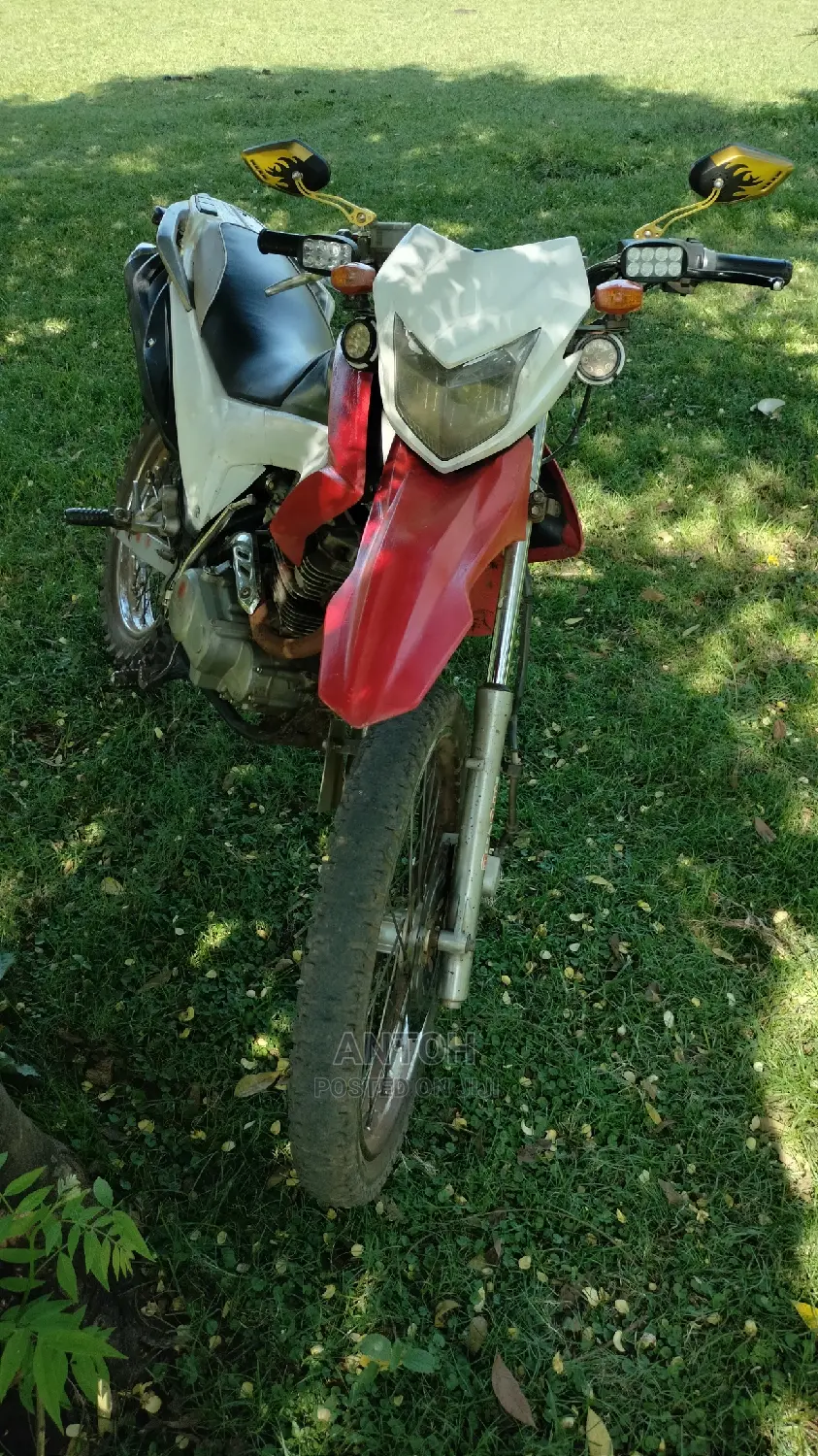 Haojin Hawk HJ200GY-3 2014 Red