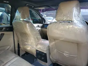 Ford Everest 2016 Matt Black