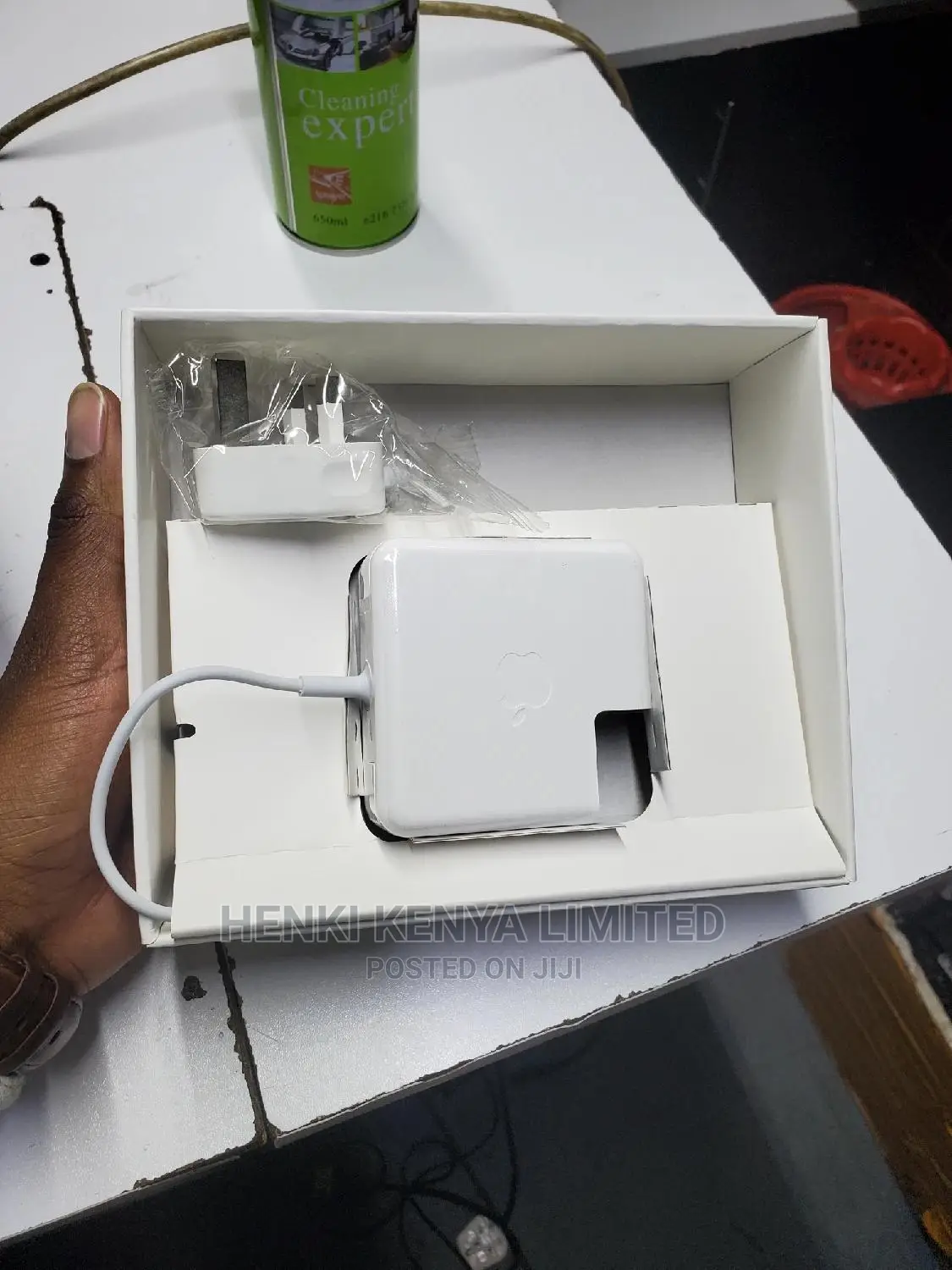 Genuine Original Macbook 18.5V 3.65A 60W Magsafe Charger