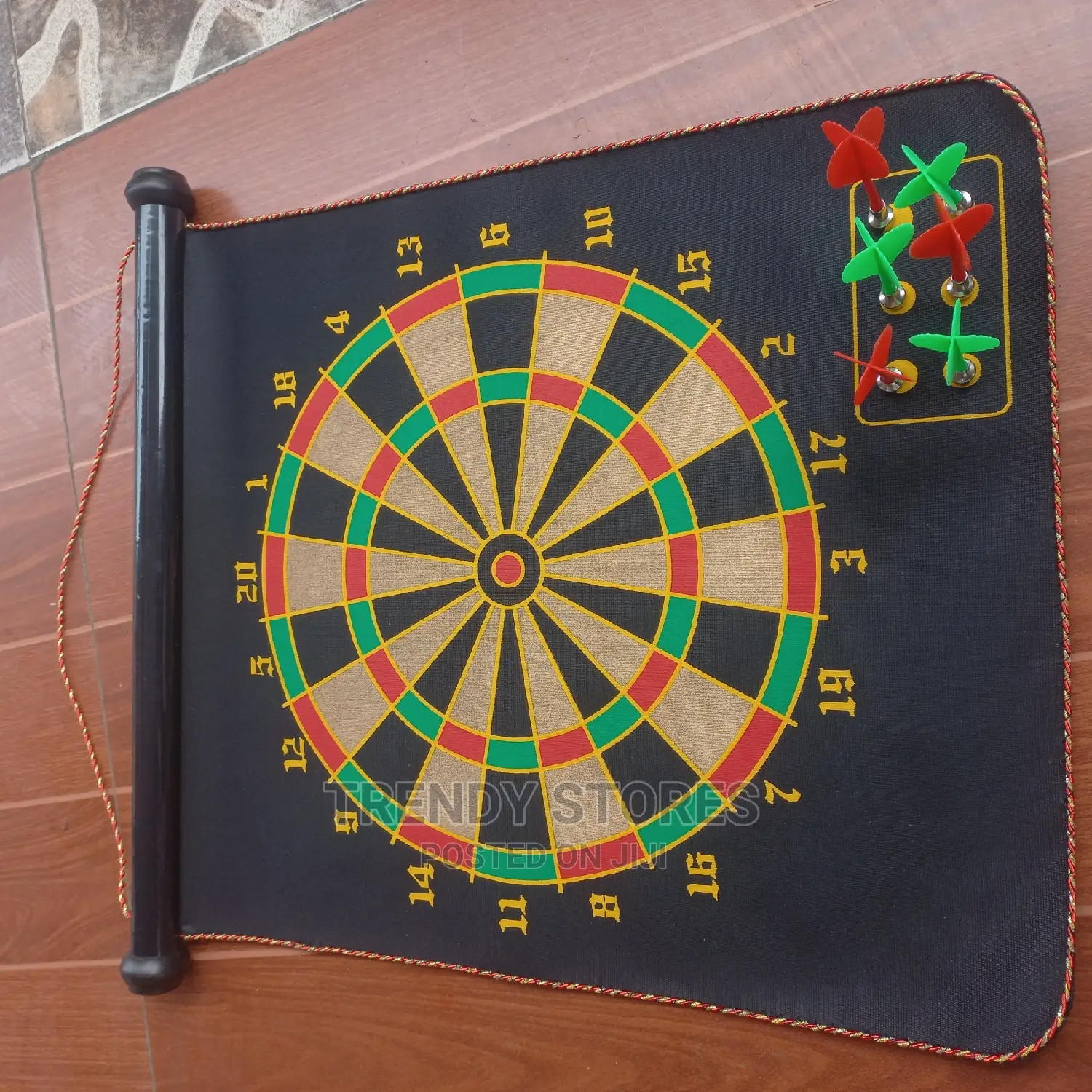 17" Magnetic Dart Board Game Set With 6 Magnetic Darts