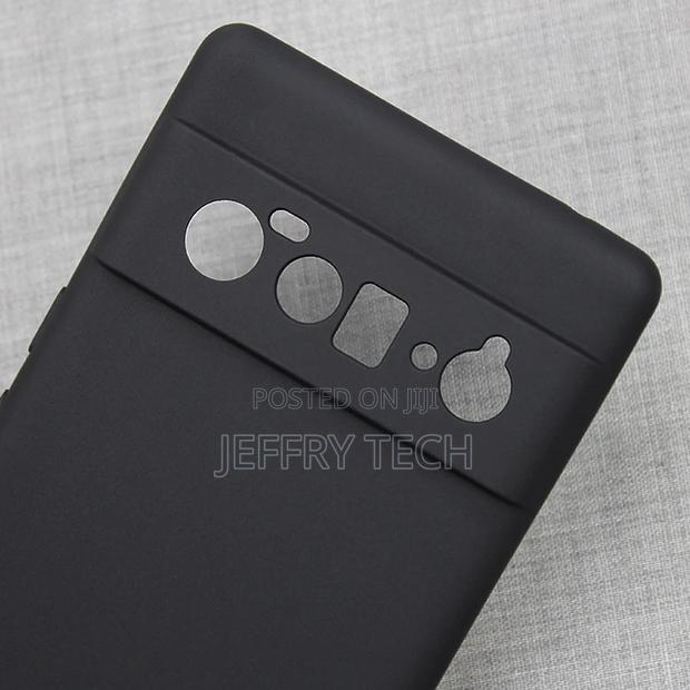 Black Case for Google Pixel 7 Silicone Back Cover Phone Case