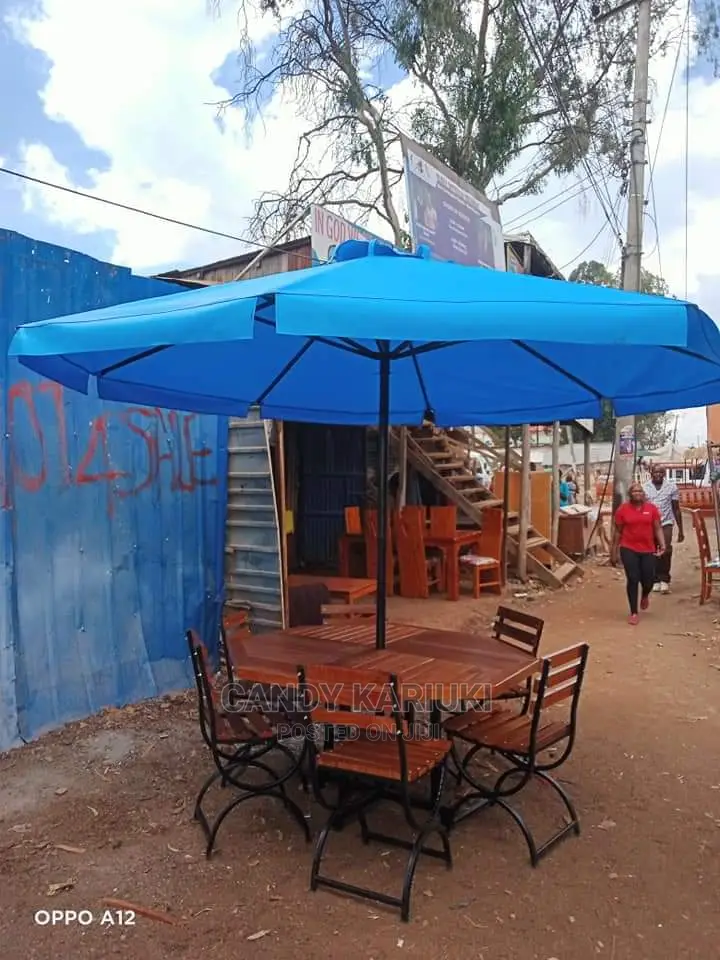 6 Seater Garden Set With Umbrella