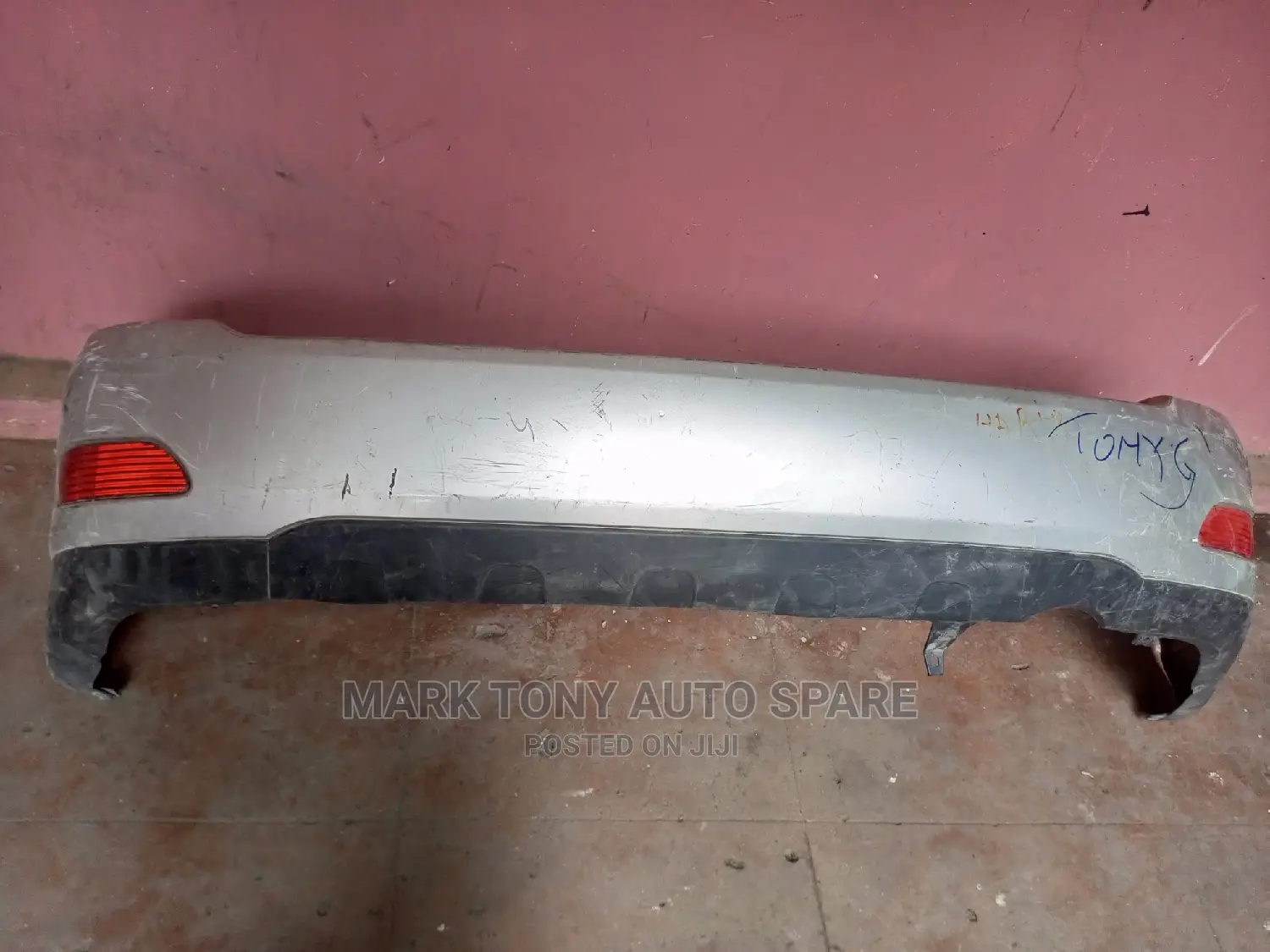 Harrier 240 Back Bumper With Reflectors