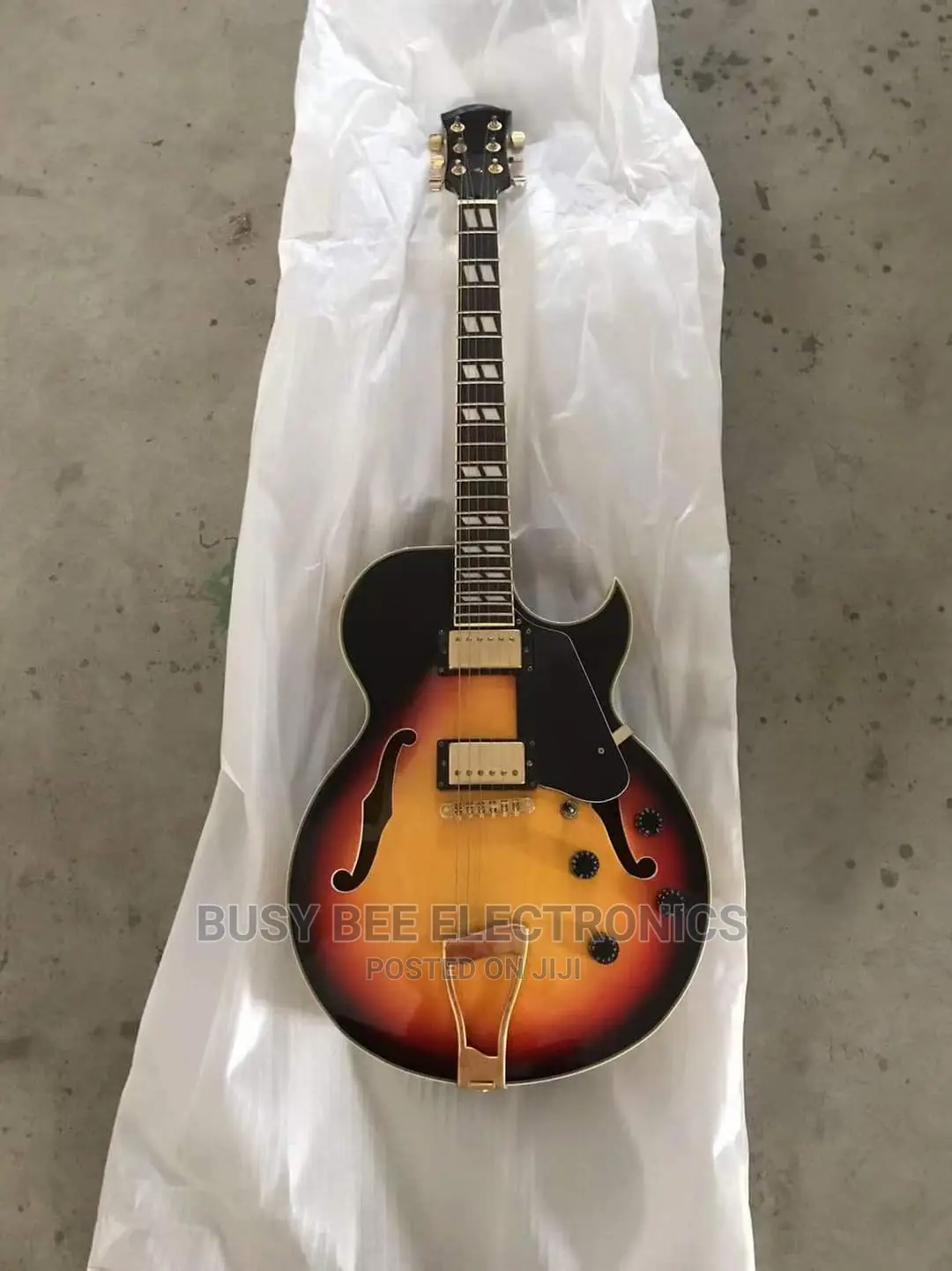 Semi Hollow Electric Guitar
