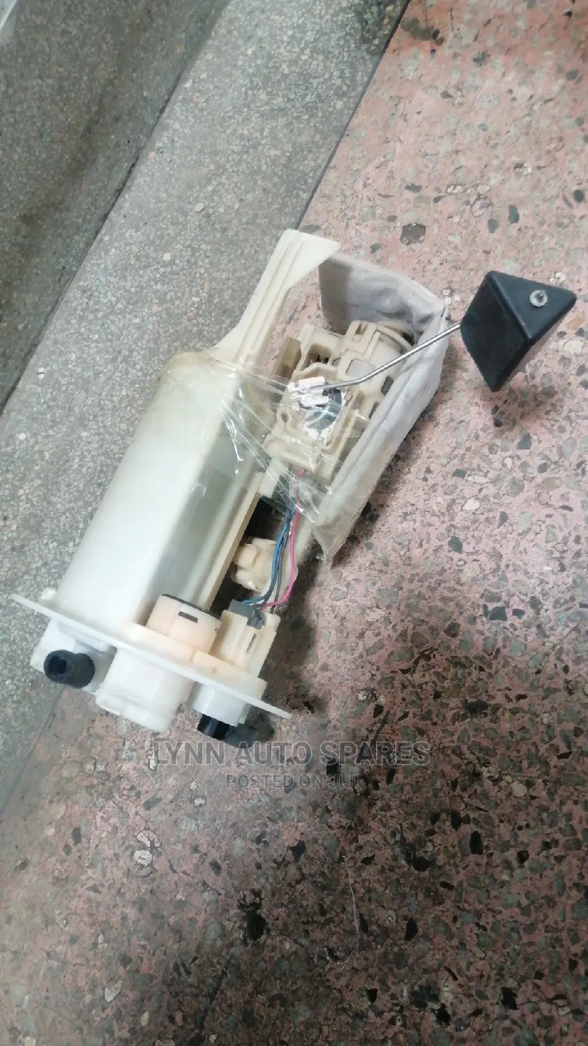 Toyota Vitz Complete Fuel Pump