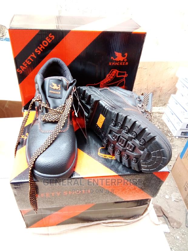 Safety Boots *Safety Shoes*