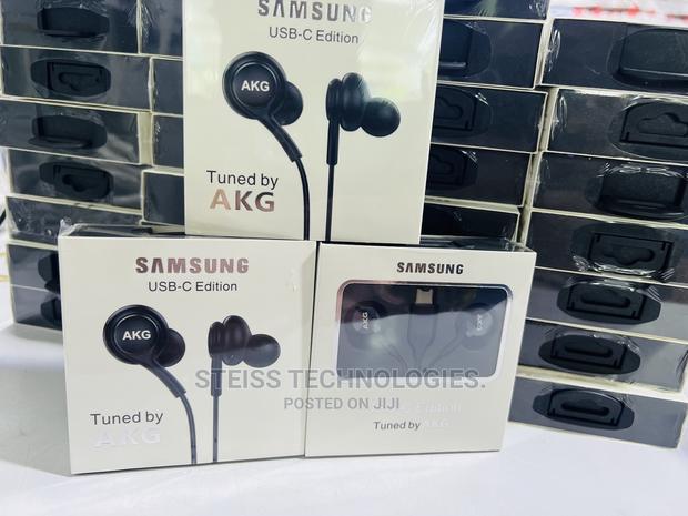 Akg Samsung Type Wired Earphones. - thumbnail 3