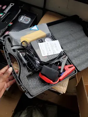 High Power Emergency Car Jump Starter Battery