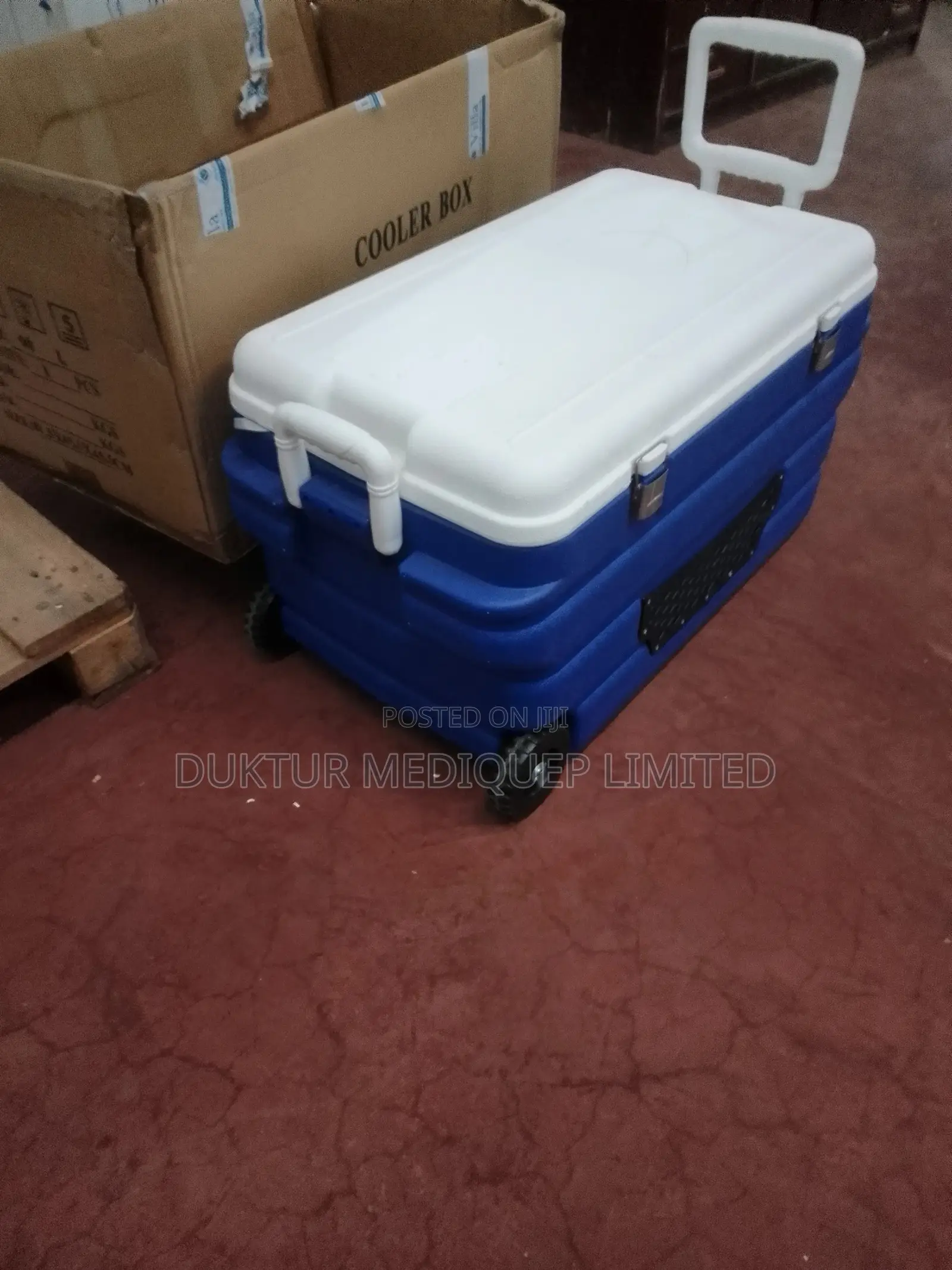 Blood Carrier Ice Box Cooler With Wheels - 90 Litres